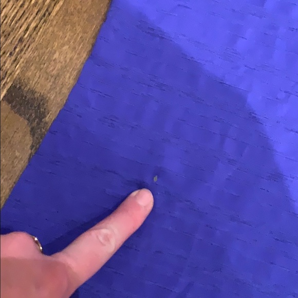 Bundle of Four Nike dri-fit Nike breathe tanks - Picture 16 of 16